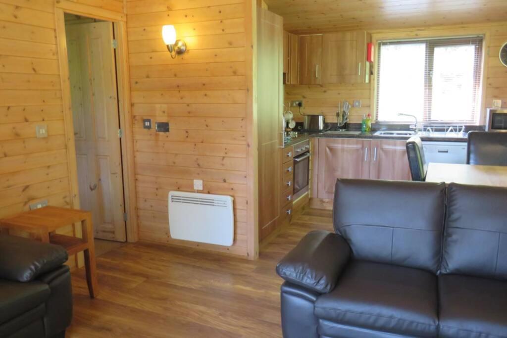 Cul Darach Lodge, Glen Roy Nature Reserve Ройбридж Екстериор снимка